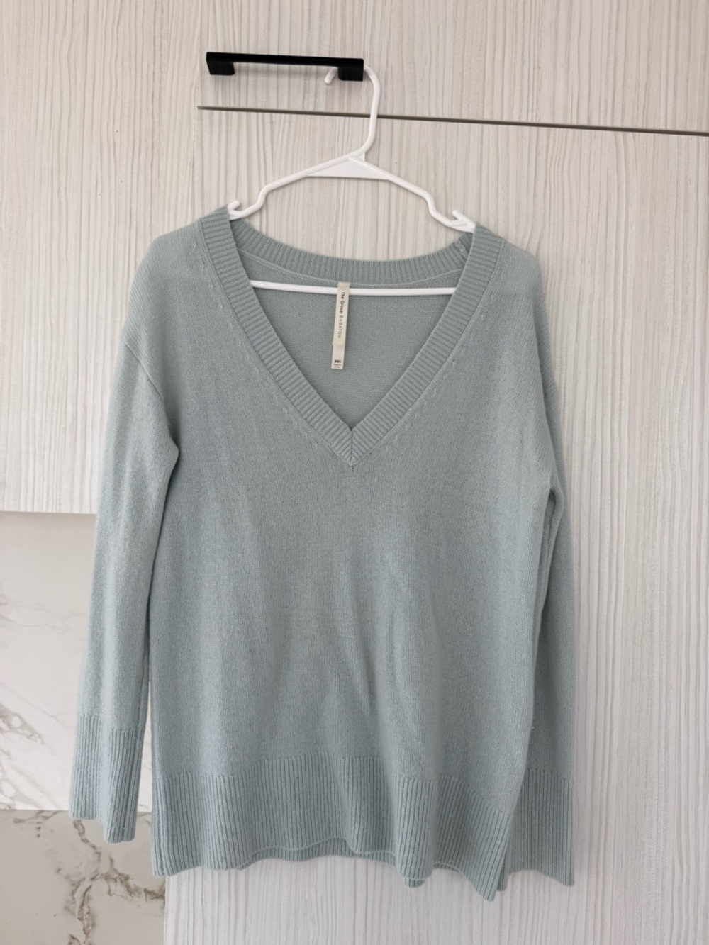 Aritzia Babaton Oversized Cashmere V-Neck Sweater XXS Sage Mint Blue
